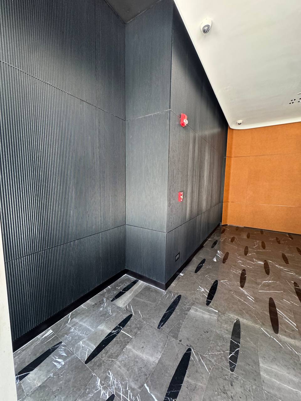 ARC Design – Luxury hotel lobby wall and marble flooring at G1 Pagani Hotel, Business Bay Dubai | Interior design UAE