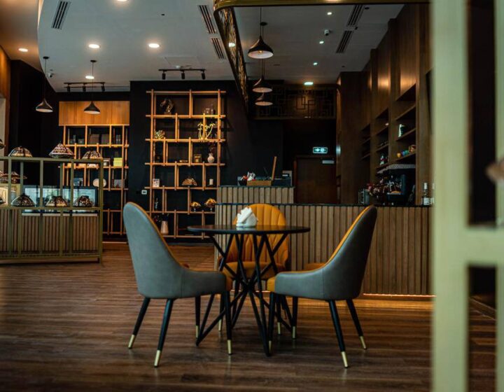 Luxury restaurant interior design Dubai – modern fine dining space